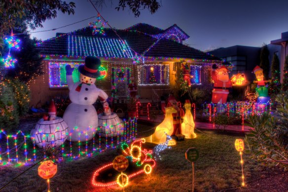 Christmas lights on The Boulevard, Ivanhoe, in 2011.