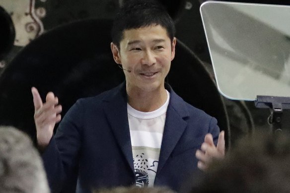 Japanese billionaire Yusaku Maezawa will be the first private passenger on a trip around the moon.