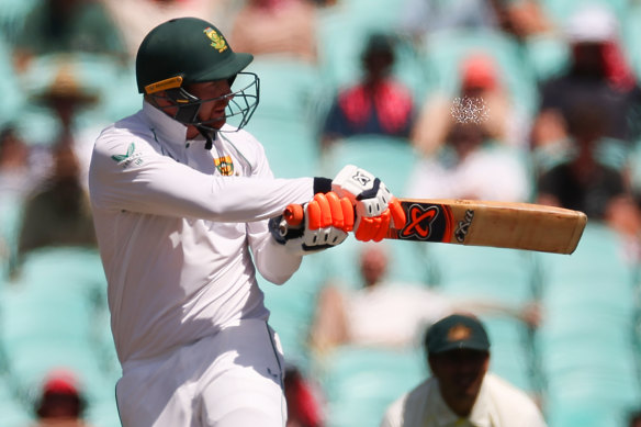 Heinrich Klaasen hits out as the Aussies chase quick wickets.