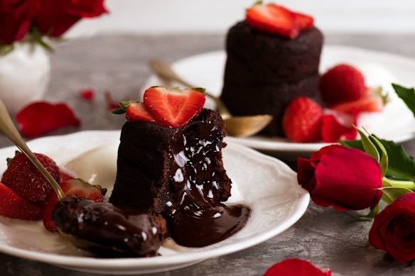 RecipeTin Eats’ molten chocolate lava cakes recipe.