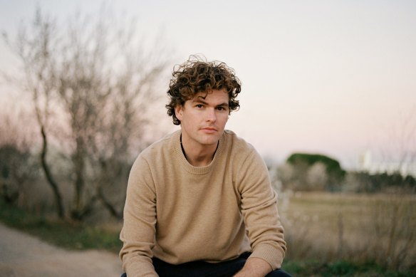 Vance Joy has dominated the Australian singles charts this year, despite not releasing a new solo song.