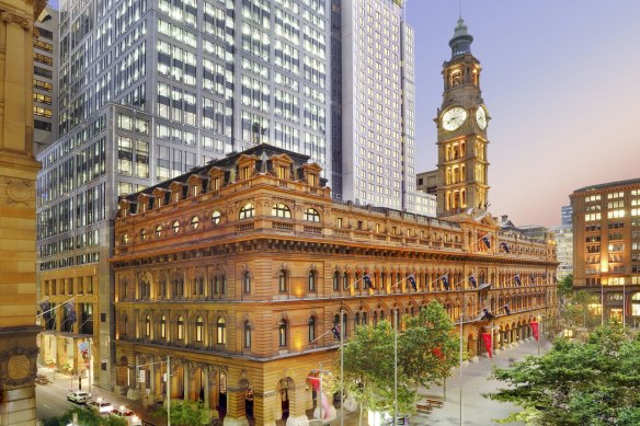 Historic luxury hotel The Fullerton has been named Australasia’s best hotel.