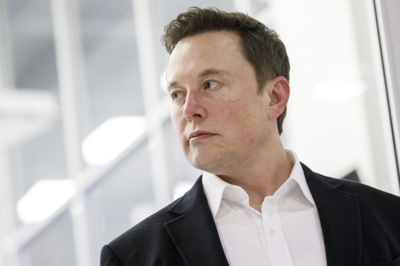 Elon Musk has called for a pause on advanced AI development.