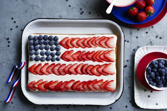 Helen Goh's star-spangled traybake cake