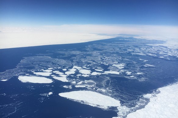La ruta más directa a América del Sur puede llevarle a través de una capa de hielo cerca de la Antártida.