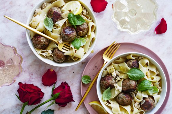 Karen Martini’s keftedakia me hilopites (Greek meatballs)