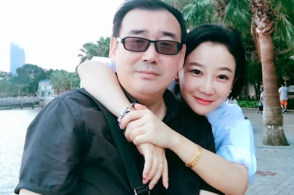 Australian writer Yang Hengjun and his wife Yuan Xiaoliang.