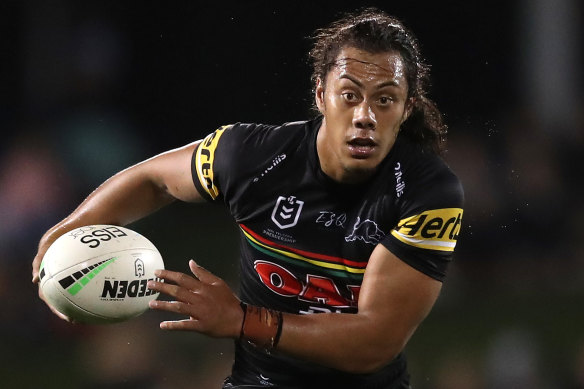 Jarome Luai goes head-to-head with incumbent Blues five-eighth Cody Walker when Penrith and Manly face off in Dubbo on Sunday.