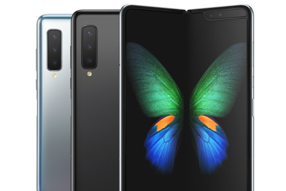 You get the same high-end internals and cameras on the Galaxy Fold as you'll find on the most expensive Note10+.