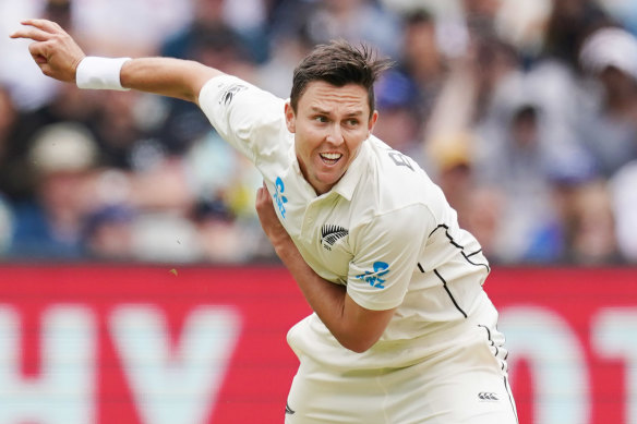Trent Boult bowls on day one of the Boxing Day Test. 