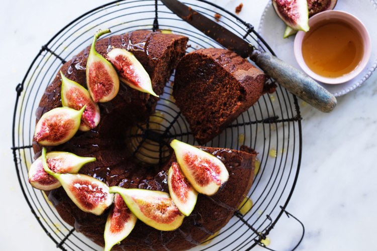 Helen Goh’s burnt honey cake with figs and whisky.
