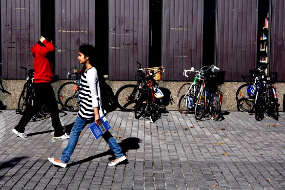 AFR photo Tamara Voninski. generic university student uni.  Sydney University campus.