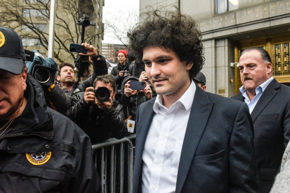 FTX co-founder Sam Bankman-Fried leaves court in New York on January 3.