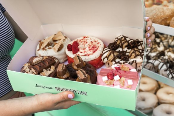 Doughnut sale time delivery