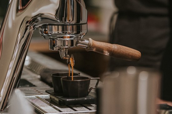 Pouring the coffee.