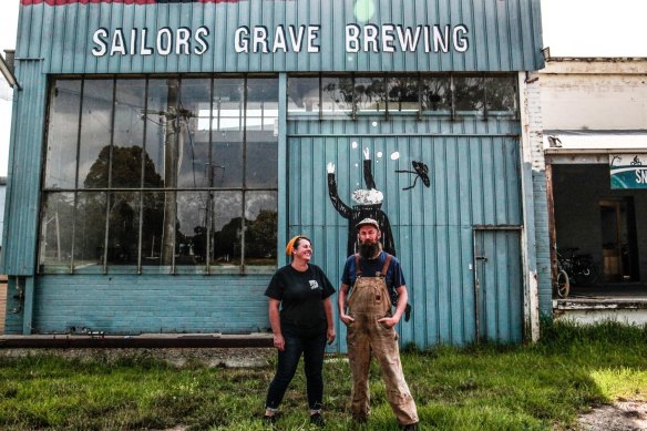 Gab and Chris Moore of Sailors Grave Brewery in Orbost.