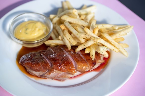 Bistrot 916 at Potts Point. Duck frites. 