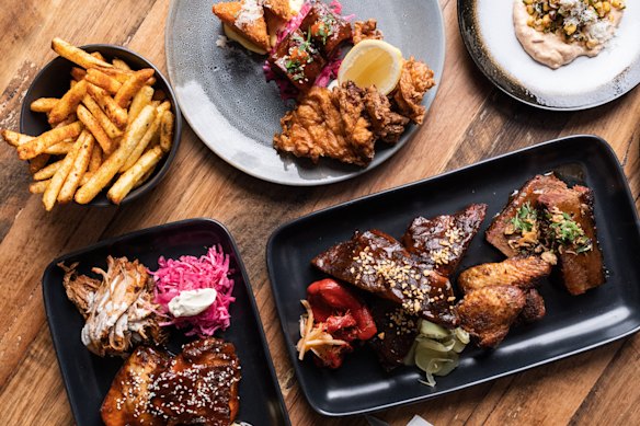Bluestone BBQ offers bottomless drinks and barbecue each weekend.