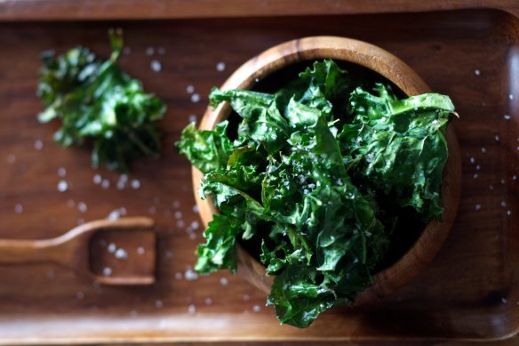 Kale chips are a delicious and healthy alternative to supermarket varieties.