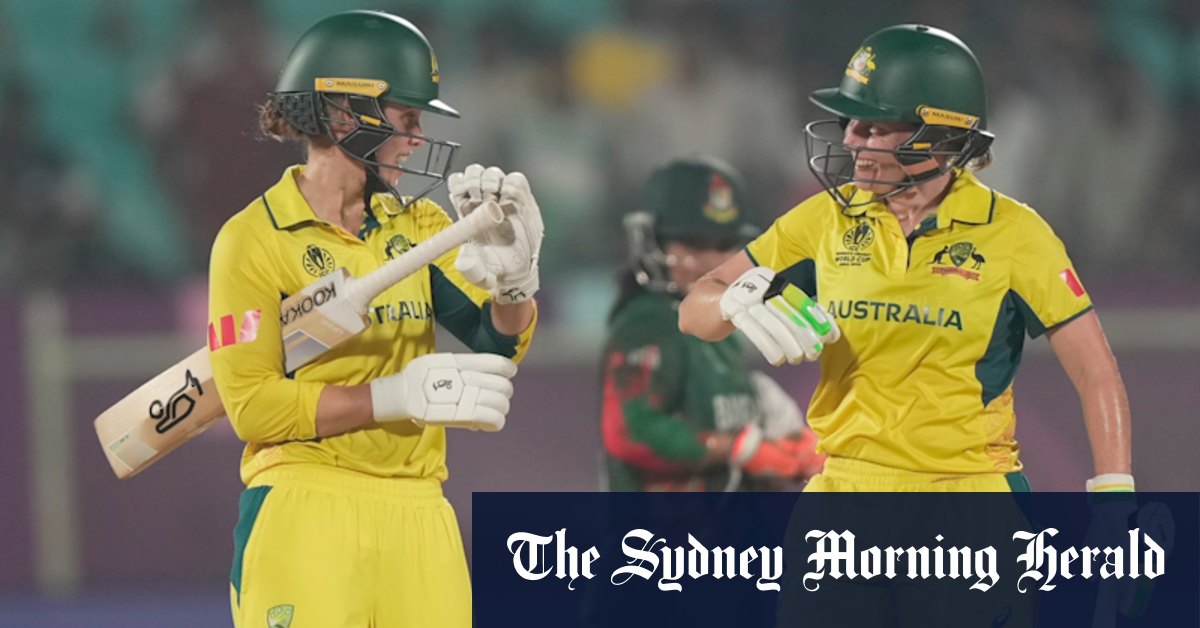Australia into semi-finals after thrashing Bangladesh by 10 wickets