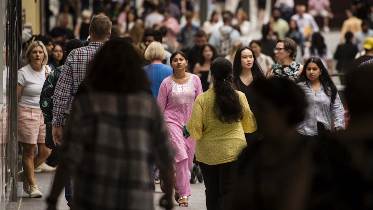 Is a recession coming? Economist warns another rate hike could push Australia towards the brink