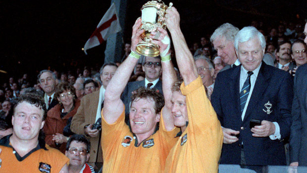 Nick Farr Jones with the Rugby World Cup trophy in 1991.