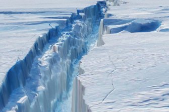 The Larsen ice shelf in Antarctica began to break up in the 1990s. Others are expected to follow, particularly those with large exposure to the warming Southern Ocean.