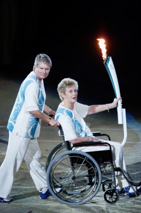 Raelene Boyle and Betty Cuthbert at the Sydney 2000 Olympic Games opening ceremony.