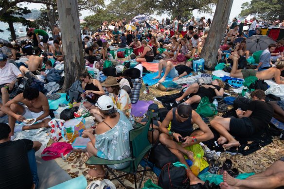 Crowds at Mrs Macquarie’s Chair ahead of New Year’s Eve fireworks in 2019. 