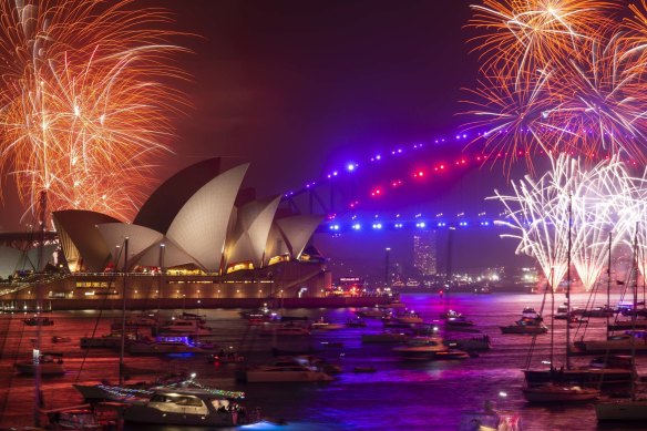 The 2019 New Year's Eve fireworks on Sydney Harbour.