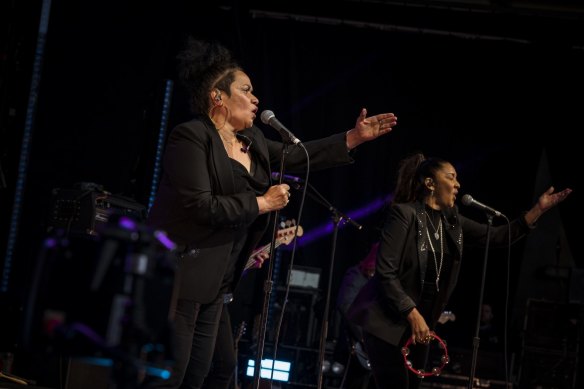 Vika and Linda Bull perform at the Play on Victoria 21 concert.