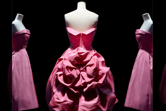 The dresses I loved the most, like the Opéra Bouffe (1956), seemed to be having the very best time.
