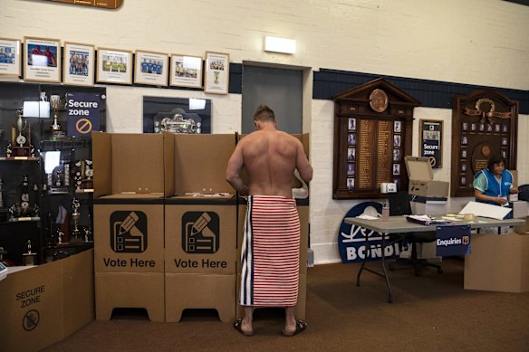 A polling booth at Bondi Beach on the day of the state election in March 2023. 