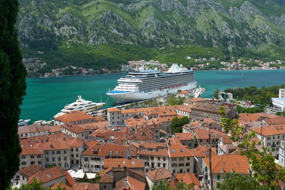 Oceania’s longer cruise itineraries often sell out within a day on going on sale.