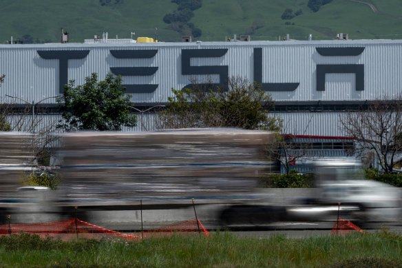 The electric vehicle maker has large factories in California and Texas that churn out all the cars it sells in the US, insulating it to a greater degree from Trump’s new levies on auto imports and key components.