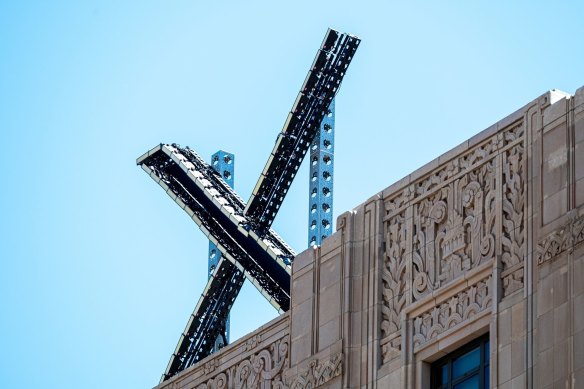 X marks the sport where Elon Musk reigns supreme – and replaces the logo for Twitter at the company’s San Francisco headquarters.