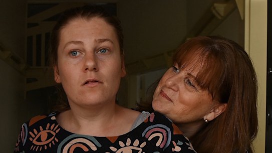 Margaret Meaker (right) with her daughter Lilian.