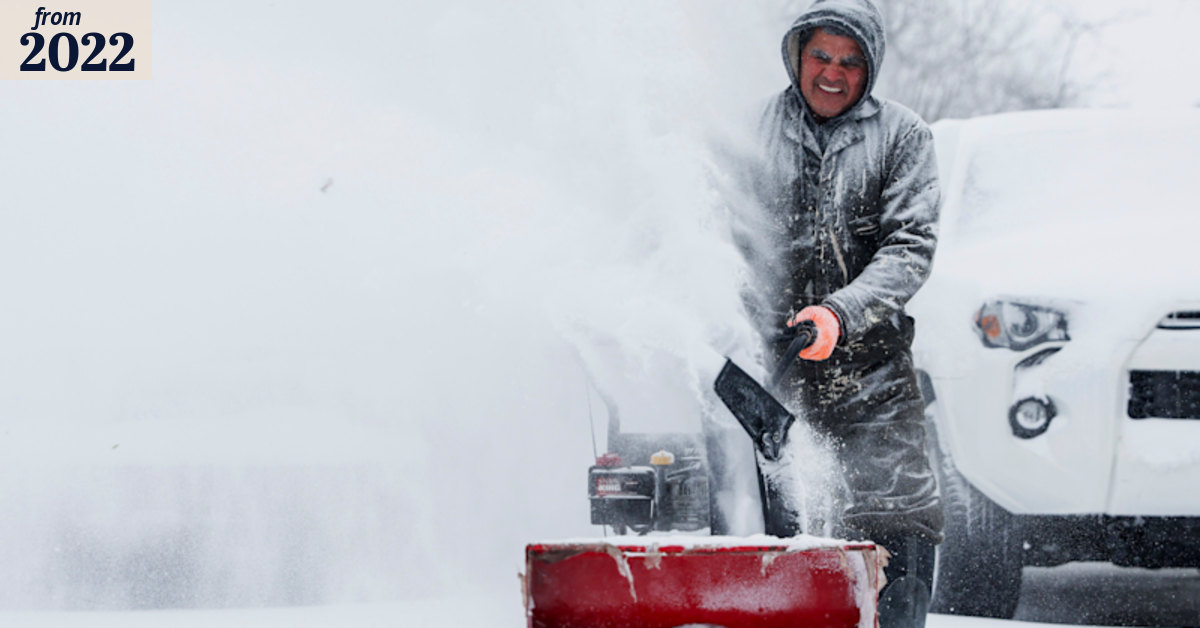 ‘Bomb cyclone’: Arctic blast sweeps across US, Canada