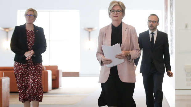 Crossbench MPs Zali Steggall, Helen Haines and Adam Bandt have issued a warning to the government. 