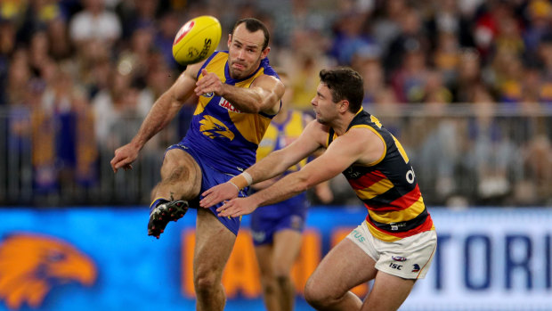 Shannon Hurn in action against Adelaide at Optus Oval.