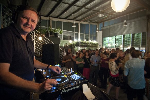 ‘DJ Albo’ plays at an ALP event in Brisbane in 2015.