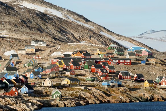 The settlement of Ittoqqortoormiit sits on the northern side of Scoresby Sund.