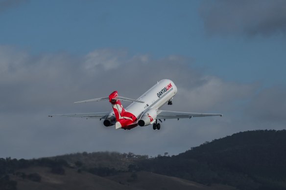 A bitter dispute between pilots for a Qantas subsidiary and the airline’s bosses will restart on Wednesday after a cyclone threat paused hostilities.