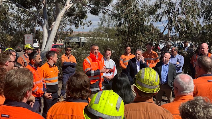 smh.com.au - Nick Toscano - Hundreds of jobs to go at taxpayer-backed steelworks