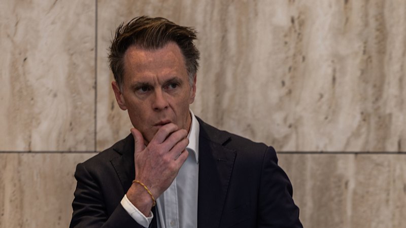 ‘I love Chris Minns’: Premier gets rock-star treatment in usually hostile territory