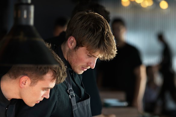 Hugh Allen assumiu o papel de chef executivo da Vue de Monde aos 23 anos. 