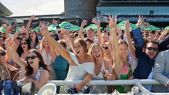 Huge crowds gathered for the 2025 Everest meeting at Randwick.