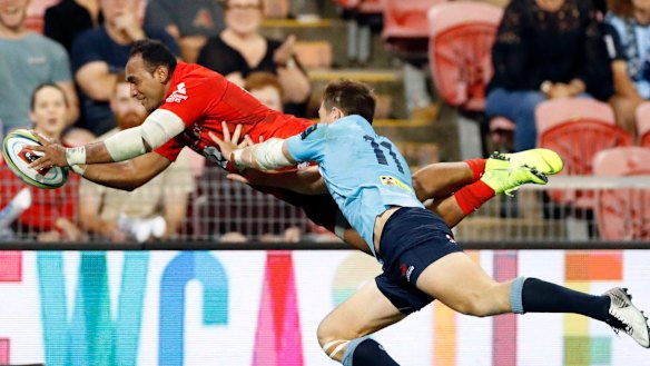 Full flight: Semisi Masirewa scores one of his two tries for the Sunwolves against the Waratahs last season. 