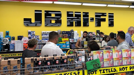 Hunting for bargain as JB Hi Fi