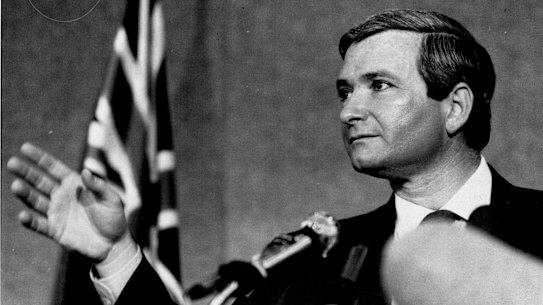 Nick Greiner's minority government persevered between 1991 and 1995 with the support of four lower house independents who were responsible, reasonable and committed to stable government.